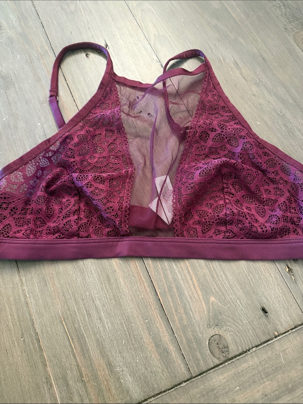 Sheer Lace Bralette in Deep Plum
Victoria’s Secret
Large